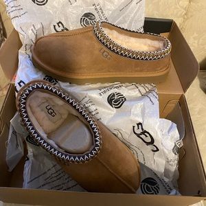UGG Tasman chestnut Mens size 7, Womens size 8. Bought wrong size. Never worn